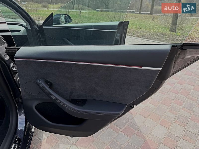 Седан Tesla Model 3 2024 в Кропивницком фото 27 Седан Tesla Model 3 2024 в Кропивницком
