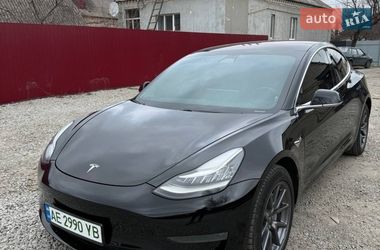 Седан Tesla Model 3 2019 в Павлограді