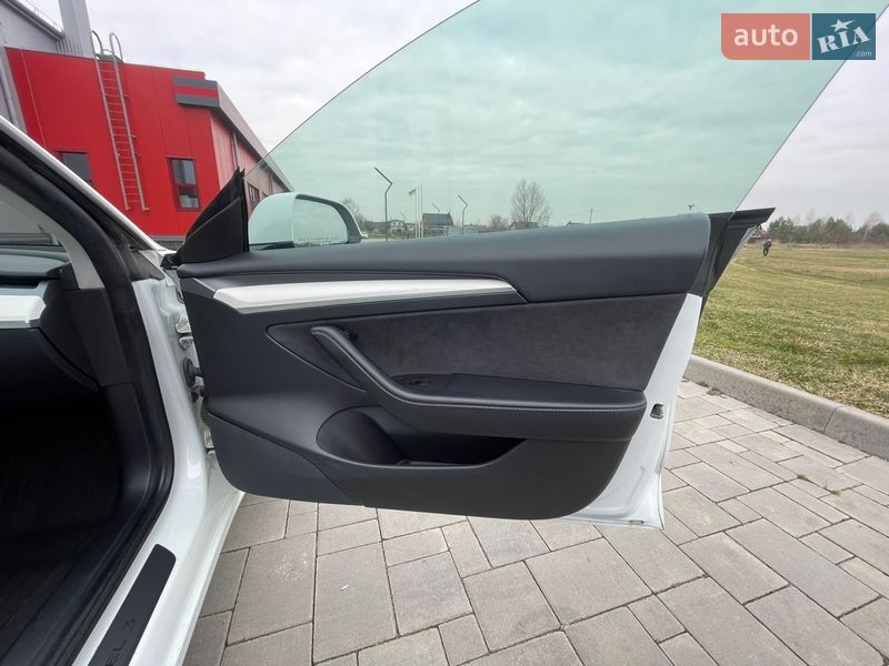 Седан Tesla Model 3 2021 в Здолбунове фото 29 Седан Tesla Model 3 2021 в Здолбунове