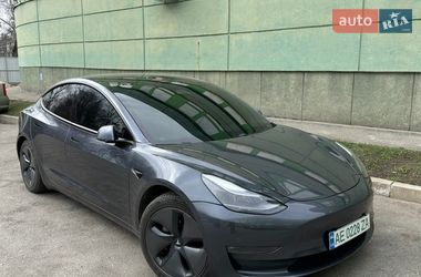 Седан Tesla Model 3 2021 в Дніпрі