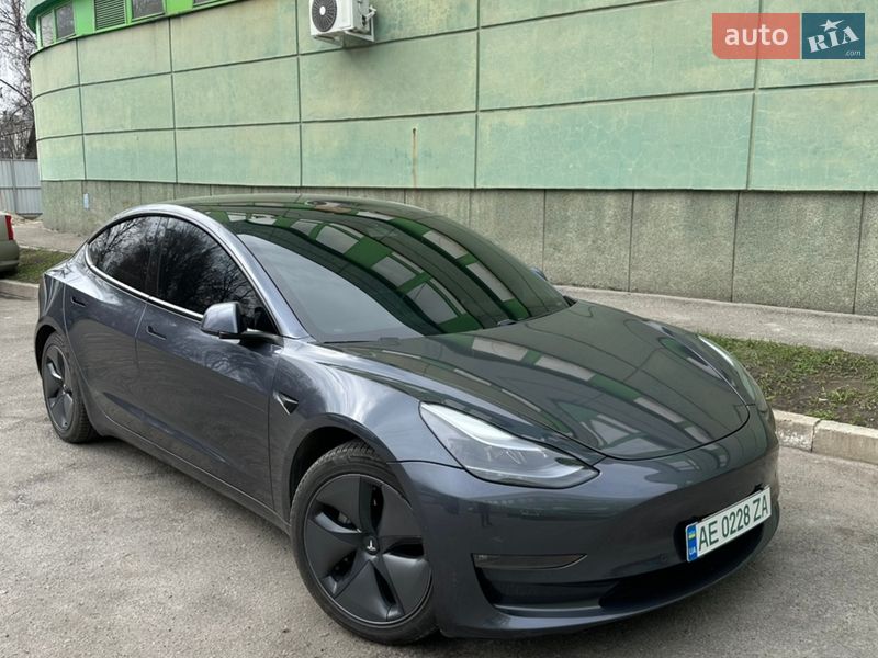 Седан Tesla Model 3 2021 в Дніпрі фото Седан Tesla Model 3 2021 в Дніпрі