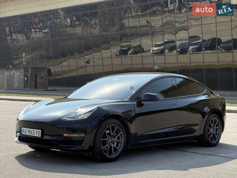 Седан Tesla Model 3 2019 в Запорожье