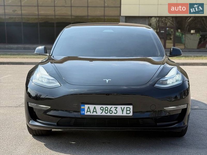 Седан Tesla Model 3 2019 в Запорожье