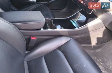 Седан Tesla Model 3 2020 в Дніпрі