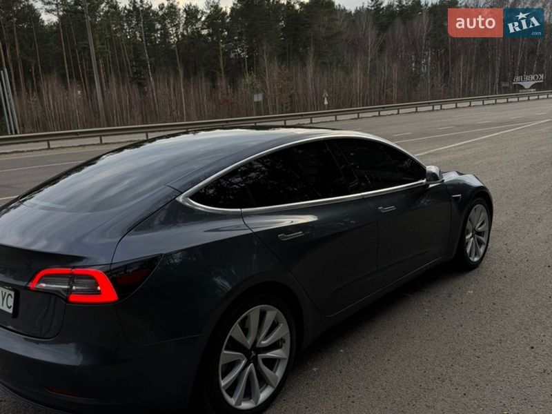 Седан Tesla Model 3 2018 в Ковеле