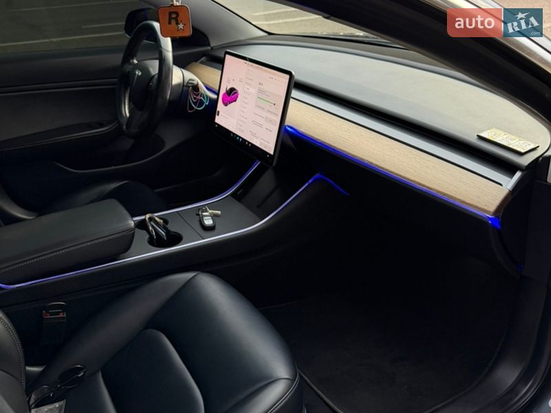 Седан Tesla Model 3 2018 в Ковеле