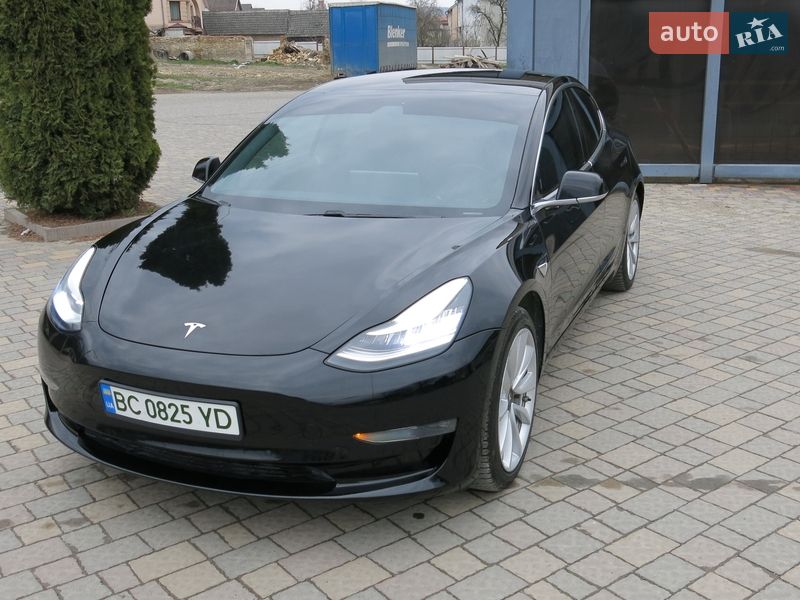 Седан Tesla Model 3 2020 в Львове фото 29 Седан Tesla Model 3 2020 в Львове