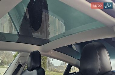 Седан Tesla Model 3 2020 в Львові