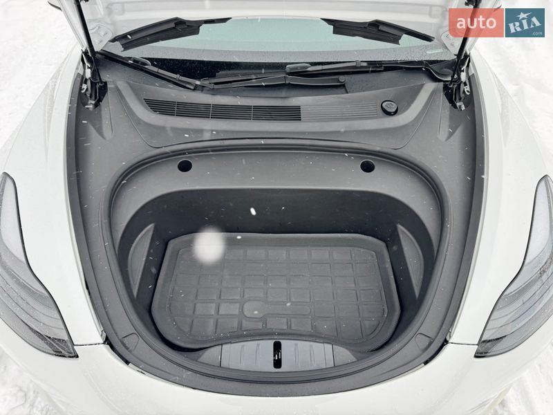 Седан Tesla Model 3 2023 в Днепре фото 22 Седан Tesla Model 3 2023 в Днепре