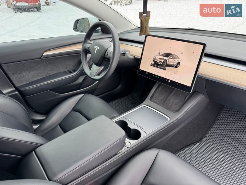Седан Tesla Model 3 2023 в Днепре фото 26 Седан Tesla Model 3 2023 в Днепре