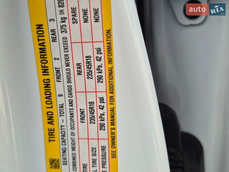 Седан Tesla Model 3 2021 в Виннице