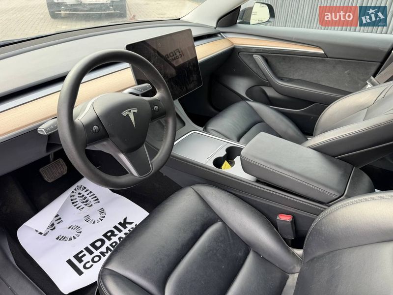 Седан Tesla Model 3 2023 в Луцке фото 17 Седан Tesla Model 3 2023 в Луцке