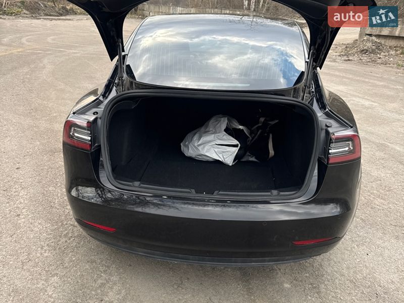 Седан Tesla Model 3 2018 в Львове фото 11 Седан Tesla Model 3 2018 в Львове