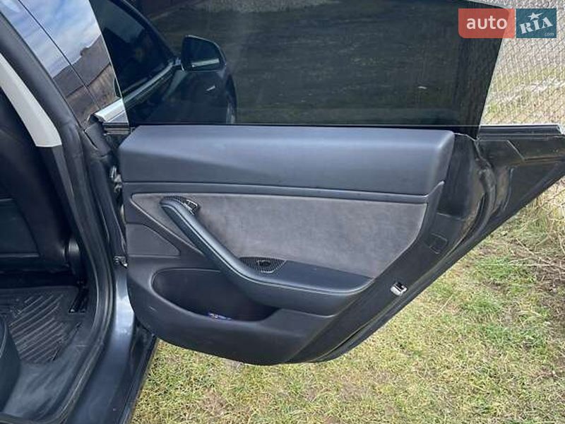 Седан Tesla Model 3 2019 в Львове фото 12 Седан Tesla Model 3 2019 в Львове