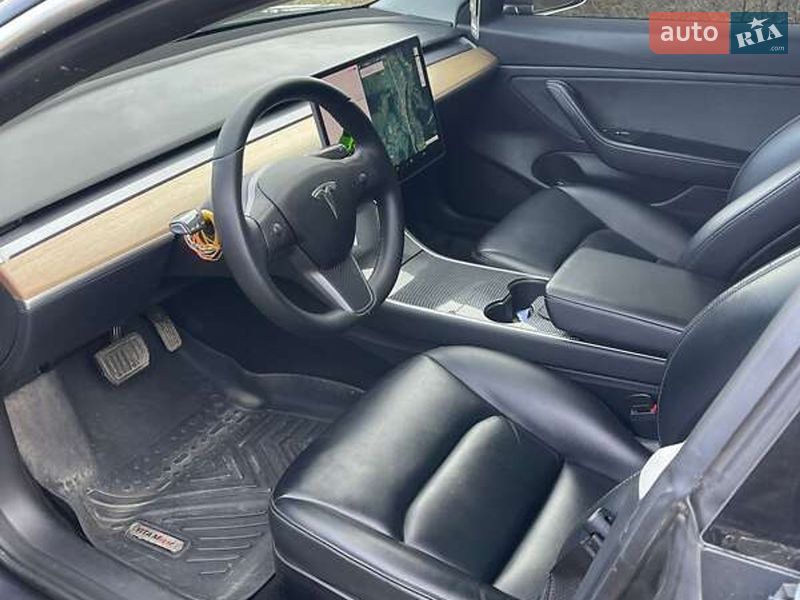 Седан Tesla Model 3 2019 в Львове фото 15 Седан Tesla Model 3 2019 в Львове