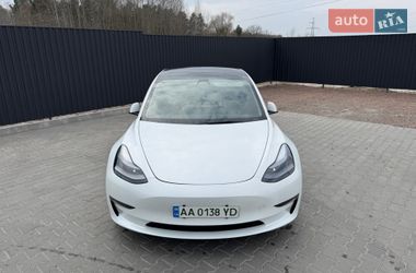 Седан Tesla Model 3 2022 в Киеве