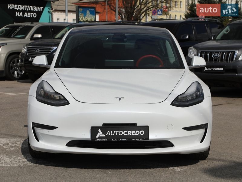 Седан Tesla Model 3 2019 в Харькове