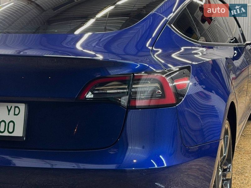 Седан Tesla Model 3 2022 в Харькове