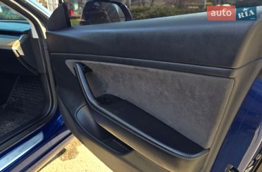 Седан Tesla Model 3 2019 в Полтаве