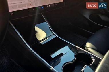 Седан Tesla Model 3 2019 в Полтаве