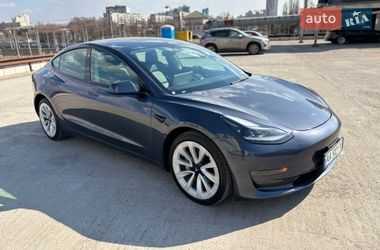 Седан Tesla Model 3 2022 в Киеве