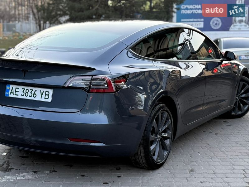 Седан Tesla Model 3 2020 в Дніпрі фото 5 Седан Tesla Model 3 2020 в Дніпрі
