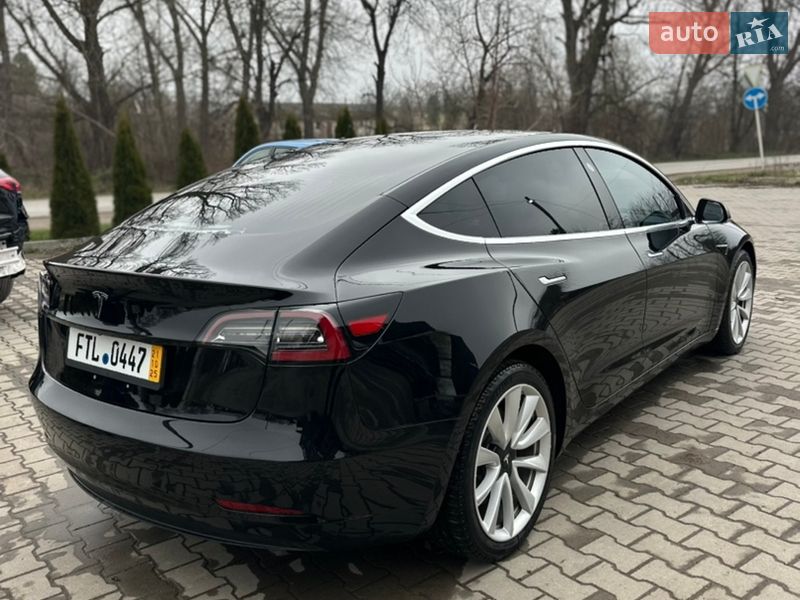 Седан Tesla Model 3 2020 в Бучаче фото 3 Седан Tesla Model 3 2020 в Бучаче
