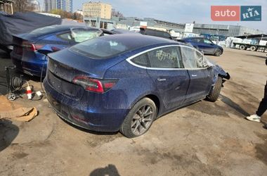 Седан Tesla Model 3 2018 в Києві