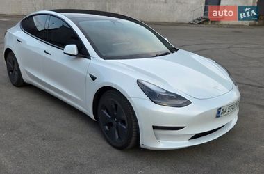 Седан Tesla Model 3 2023 в Києві