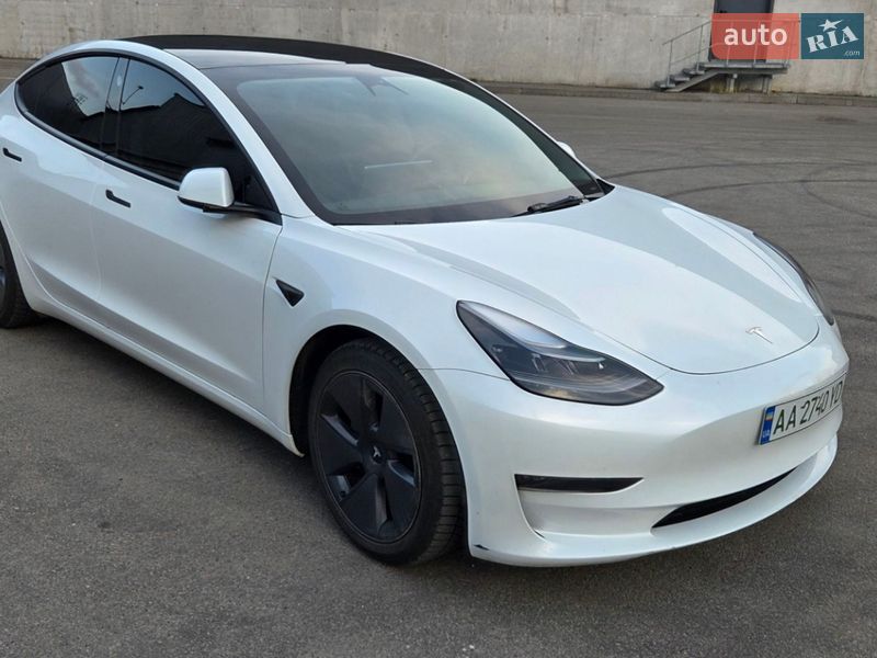 Tesla Model 3 2023