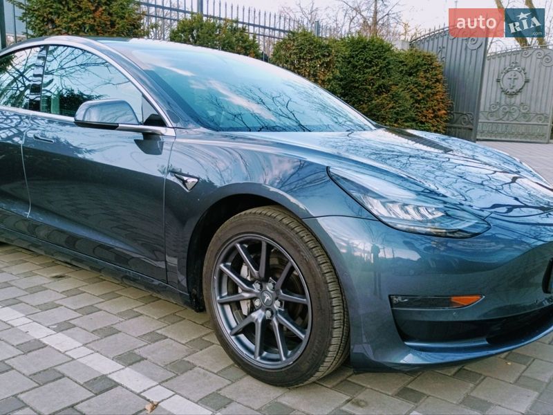 Tesla Model 3 2019 Tesla Model 3 2019
