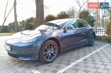 Седан Tesla Model 3 2019 в Киеве