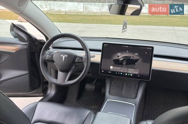 Седан Tesla Model 3 2022 в Ківерцях