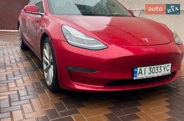 Седан Tesla Model 3 2018 в Киеве