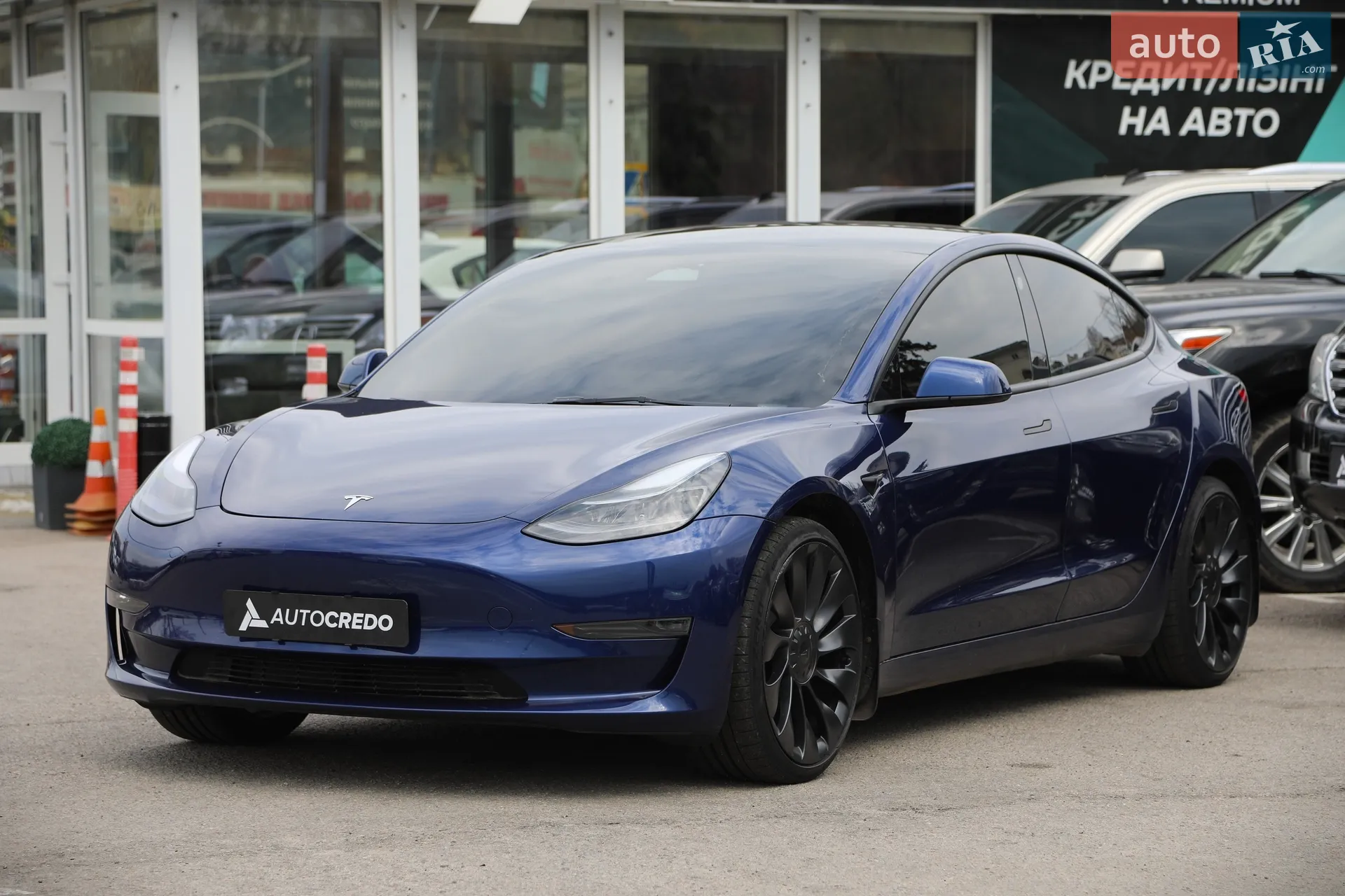 2022 Tesla Model 3 - фото 1