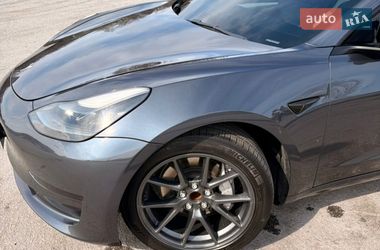 Седан Tesla Model 3 2022 в Запорожье