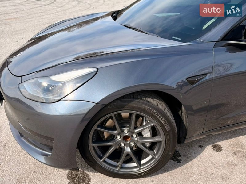 Седан Tesla Model 3 2022 в Запорожье