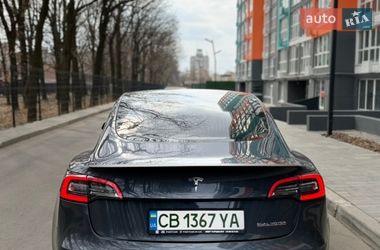 Седан Tesla Model 3 2019 в Чернигове