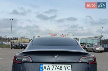 Седан Tesla Model 3 2022 в Києві