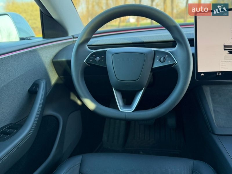 Седан Tesla Model 3 2024 в Львове фото 30 Седан Tesla Model 3 2024 в Львове