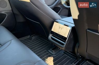Седан Tesla Model 3 2024 в Львове фото 34 Седан Tesla Model 3 2024 в Львове