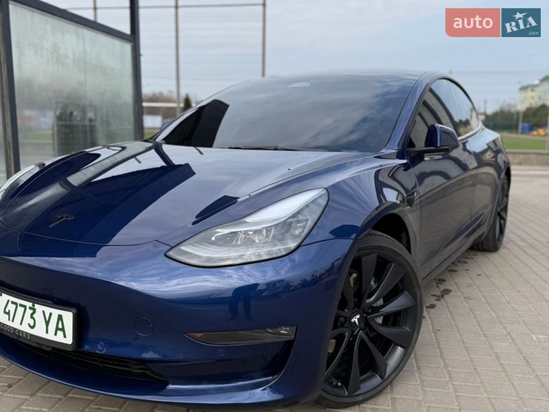 Седан Tesla Model 3 2022 в Одесі