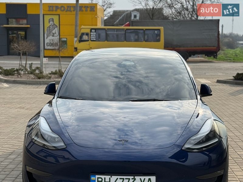 Седан Tesla Model 3 2022 в Одесі