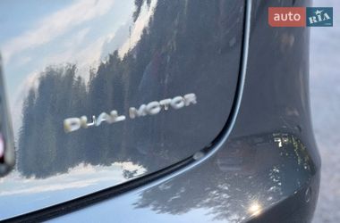 Седан Tesla Model 3 2020 в Рівному