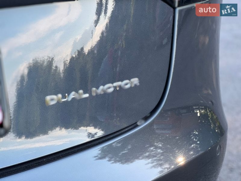 Седан Tesla Model 3 2020 в Рівному