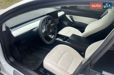 Седан Tesla Model 3 2020 в Збаражі