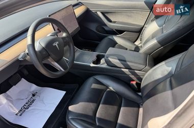 Седан Tesla Model 3 2020 в Коломиї