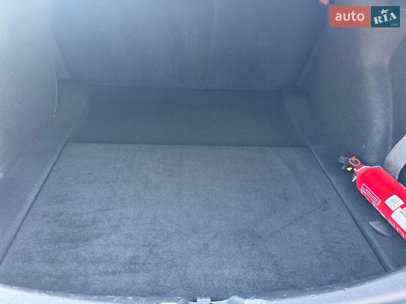 Седан Tesla Model 3 2020 в Коломиї