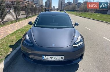 Седан Tesla Model 3 2022 в Киеве