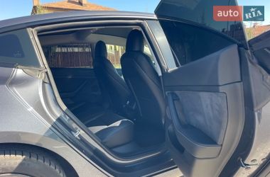 Седан Tesla Model 3 2022 в Киеве